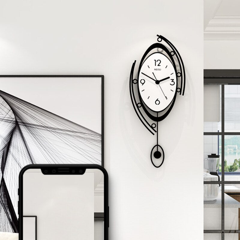 Carvallo – Vintage-inspirerad väggklocka med ljudlös urverk