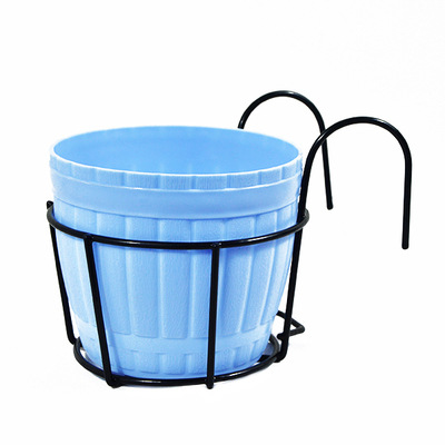 Praktisk krukställ med stabil metallram för balkong och terrass