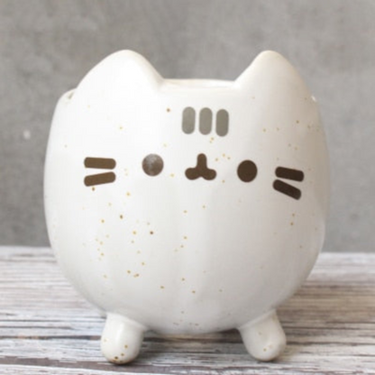 PurrNest – Låg syrlig kattformad planteringslåda med unikt design