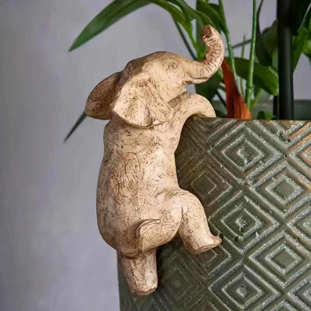 Unik Elefant Klättrande Skulptur