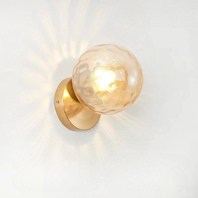GoldLicht - Modern Guld Vägglampa Med Glaskula
