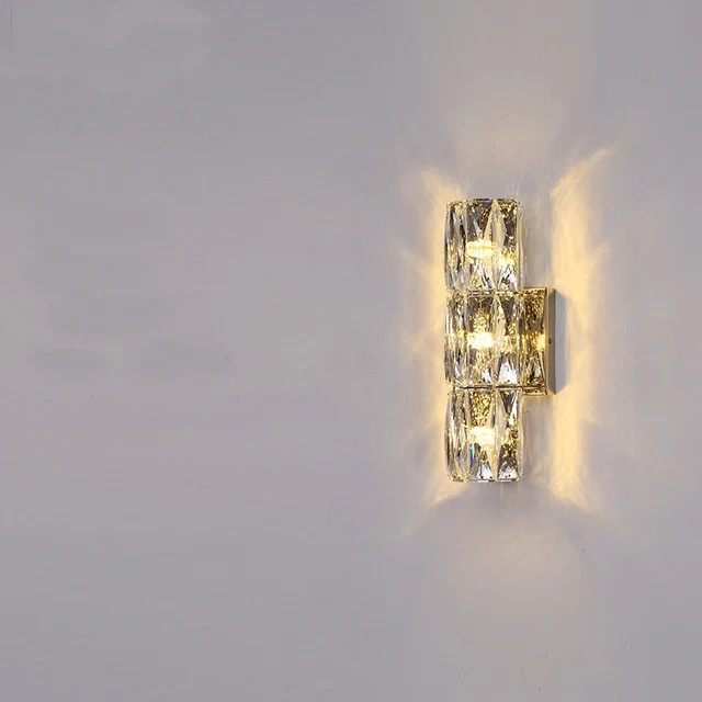 CrystalLuxe - Kunglig Sovrums Vägglampa