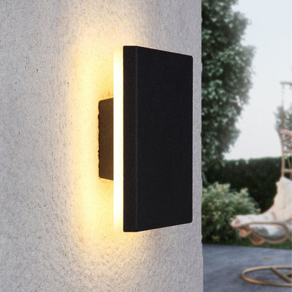 LunaGlow - Minimalistiska LED Vägglampor Svart Metall för Trädgård och Hall