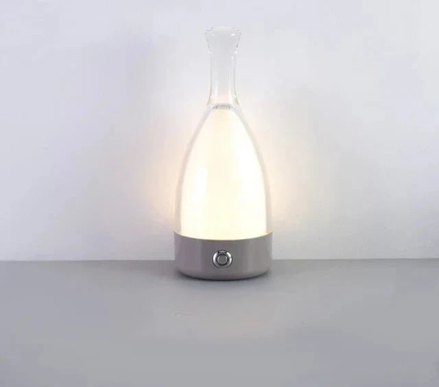 LuxeGlow - Modern Glas Bordslampa med Dimbar LED Belysning