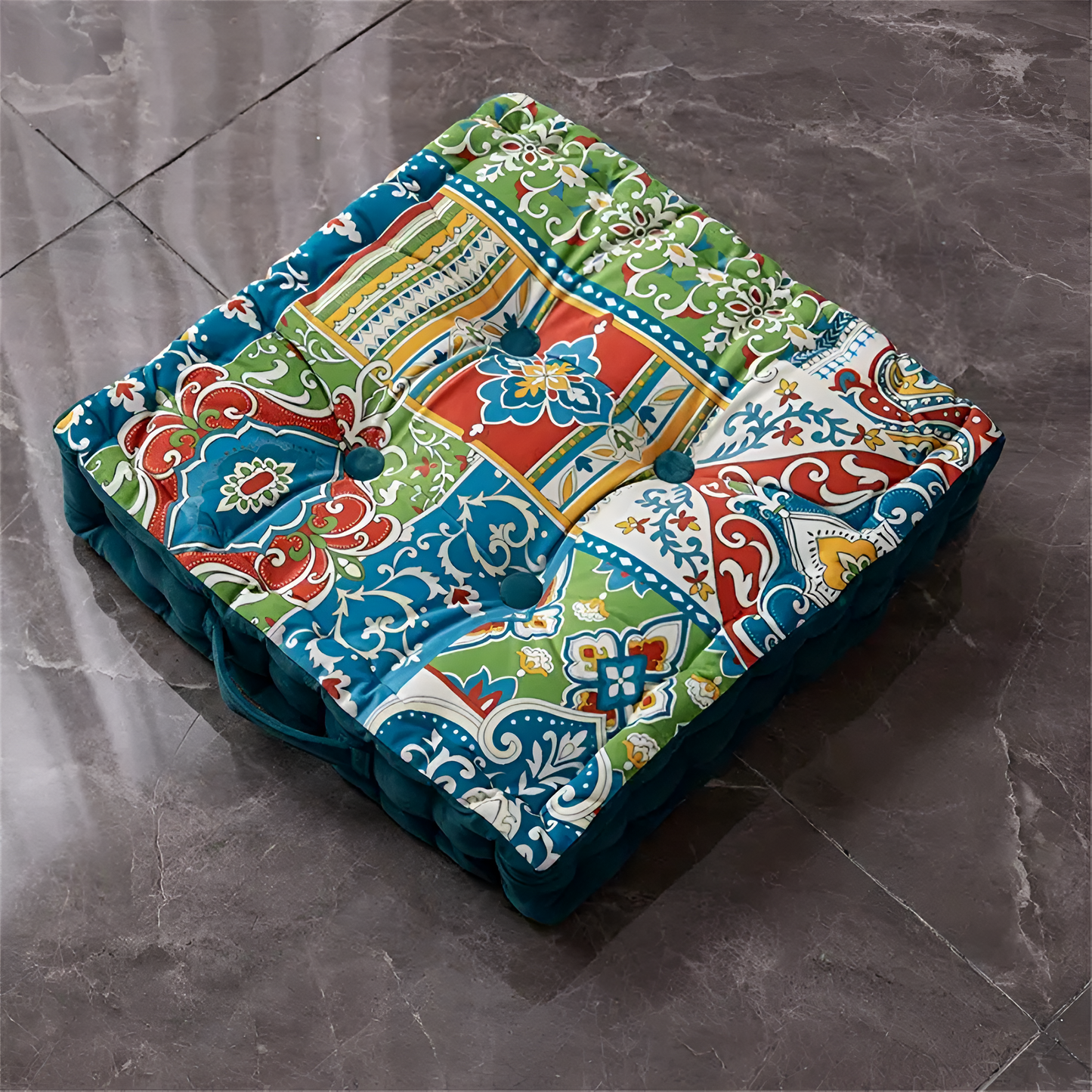 Vintage-inspirerad tuftad golvkudde