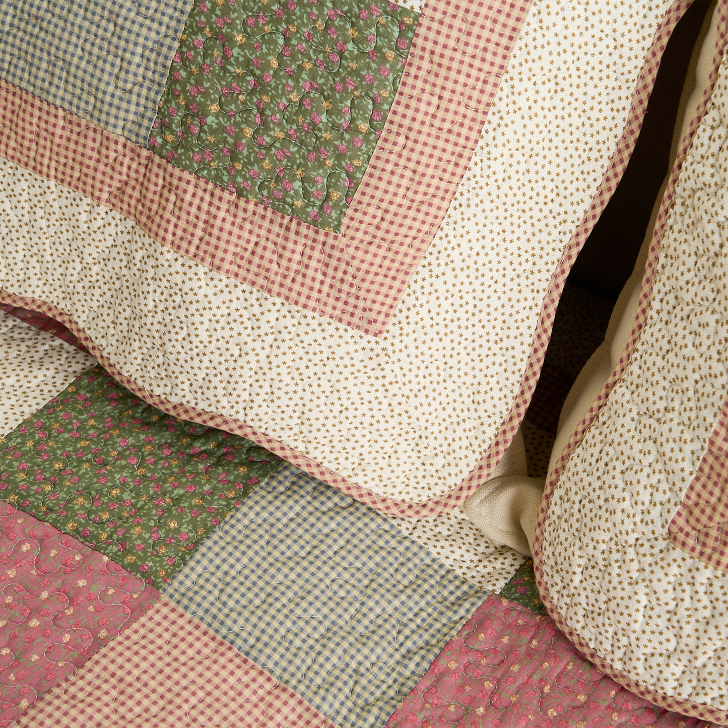 Tvättbar Whimsy Vadderad Sofföverdrag - Modern, Stilren & Hållbar Soffskydd