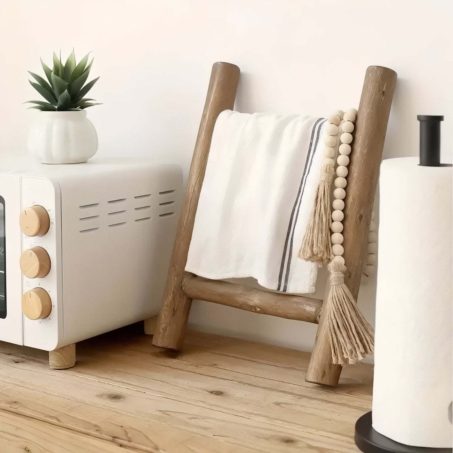 RustiRack – Trästige Handdukshållare för Stilig och Funktionell Förvaring