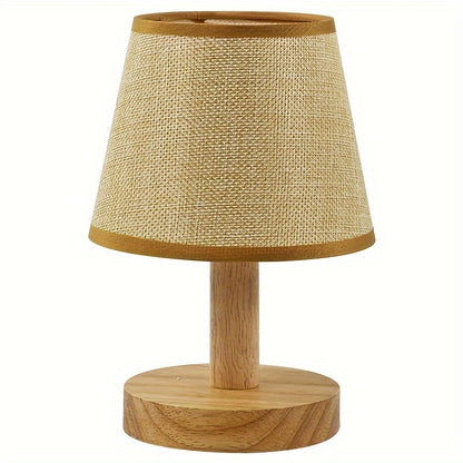 NordicLicht - Trä LED Nattlampa med Linnedekor