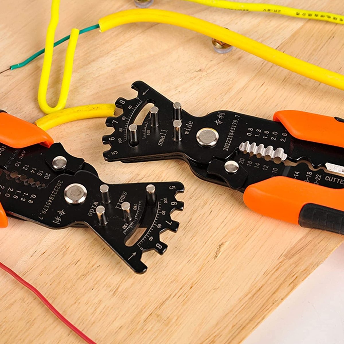 5-i-1 Multifunktionellt Elverktyg – Crimper, Avisolator, Skärare, Böjare &amp; Nyckel