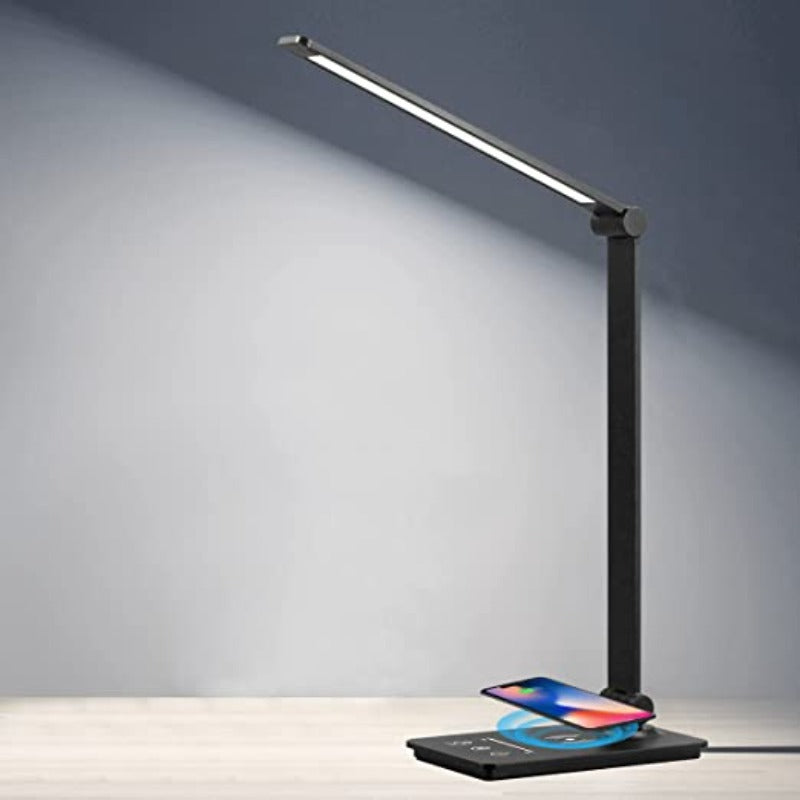 LED Skrivbordslampa - Med Trådlös Laddare och Touchkontroll - 5 Färgmodi &amp; Fullt Dimbart Funktion