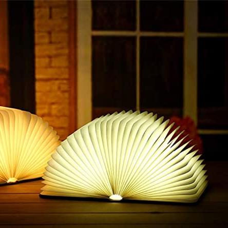 Betoverde Boklampa