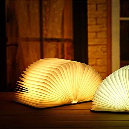 Betoverde Boklampa