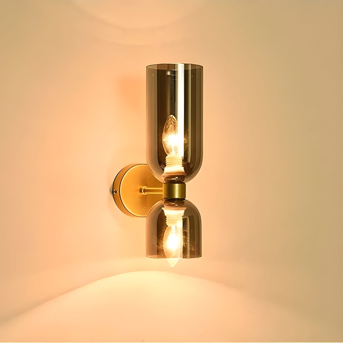 LED-vägglampa med dubbelt huvud – Nordisk design, varmt ljus för boende- och arbetsområden