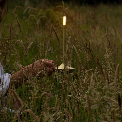 Bordslampa Med Brassy Finish LED Uppladdningsbar Lampa