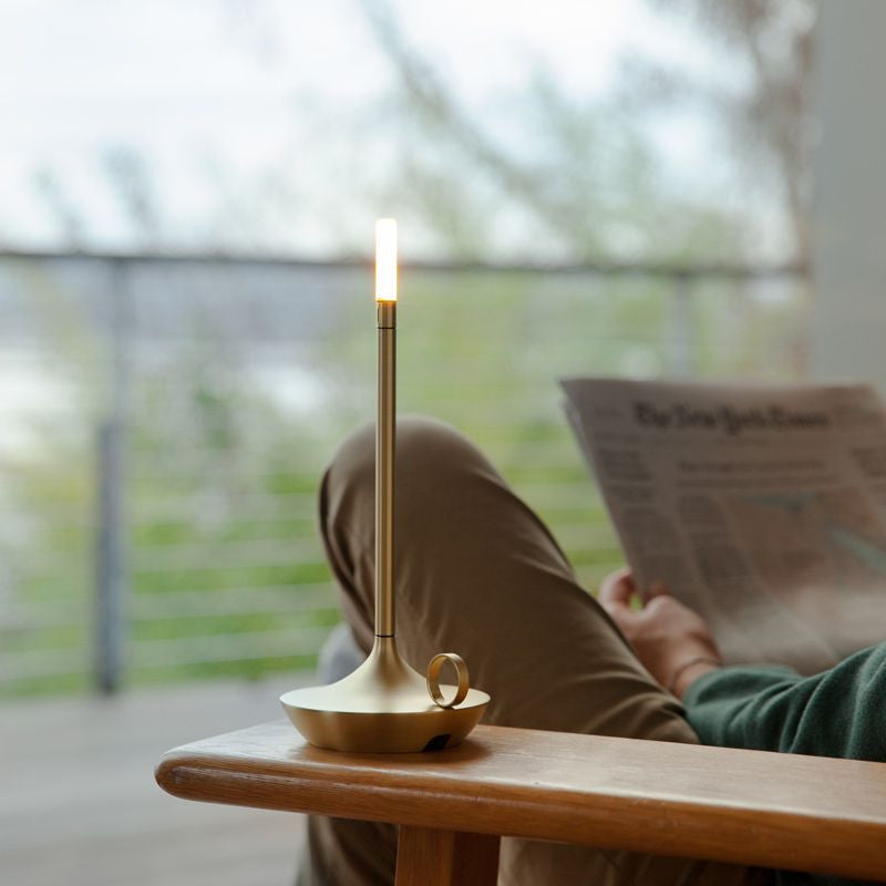 Bordslampa Med Brassy Finish LED Uppladdningsbar Lampa