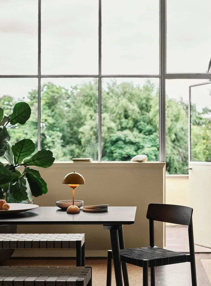 RoyaleGlow Justerbar Ljusstyrka Blomkruka Lampa - Italiensk Uppladdningsbar Bords Lampa