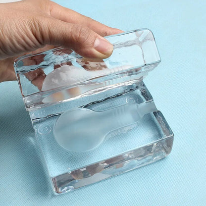 GlowCrystal - Transparent Bordslampa – Modern Belysning för Stilrena Interiörer