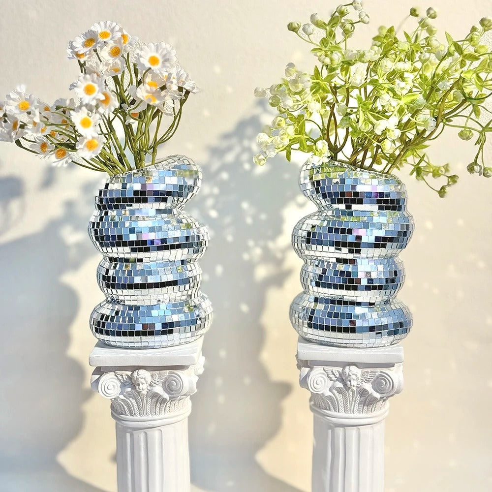 RetroTwist - Disco vases with retro mirror design and modern flair for eye-catching home decor