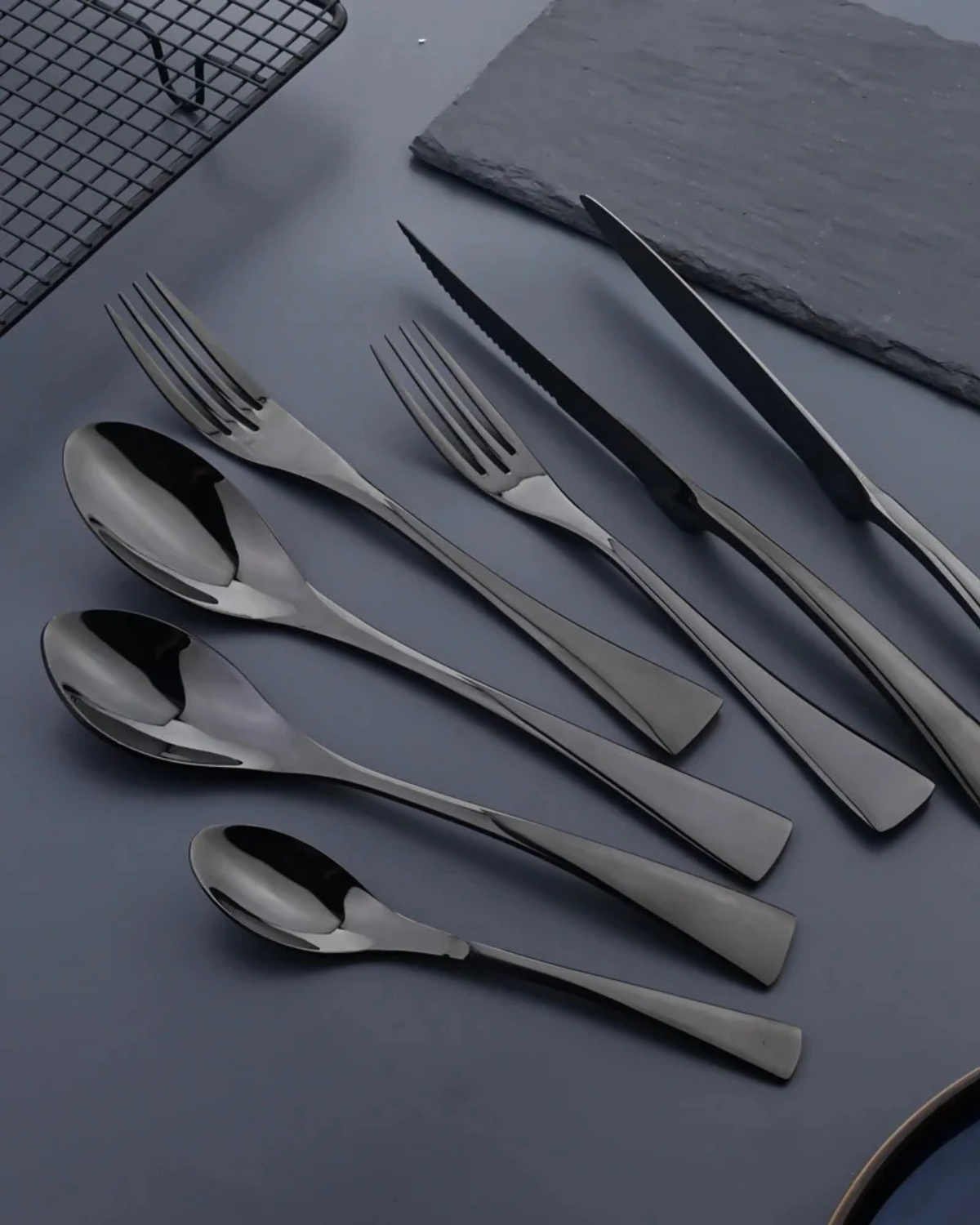 Élan Luxe – Fint Bestickeset med Tidlös Elegans för en Stilig Dukning