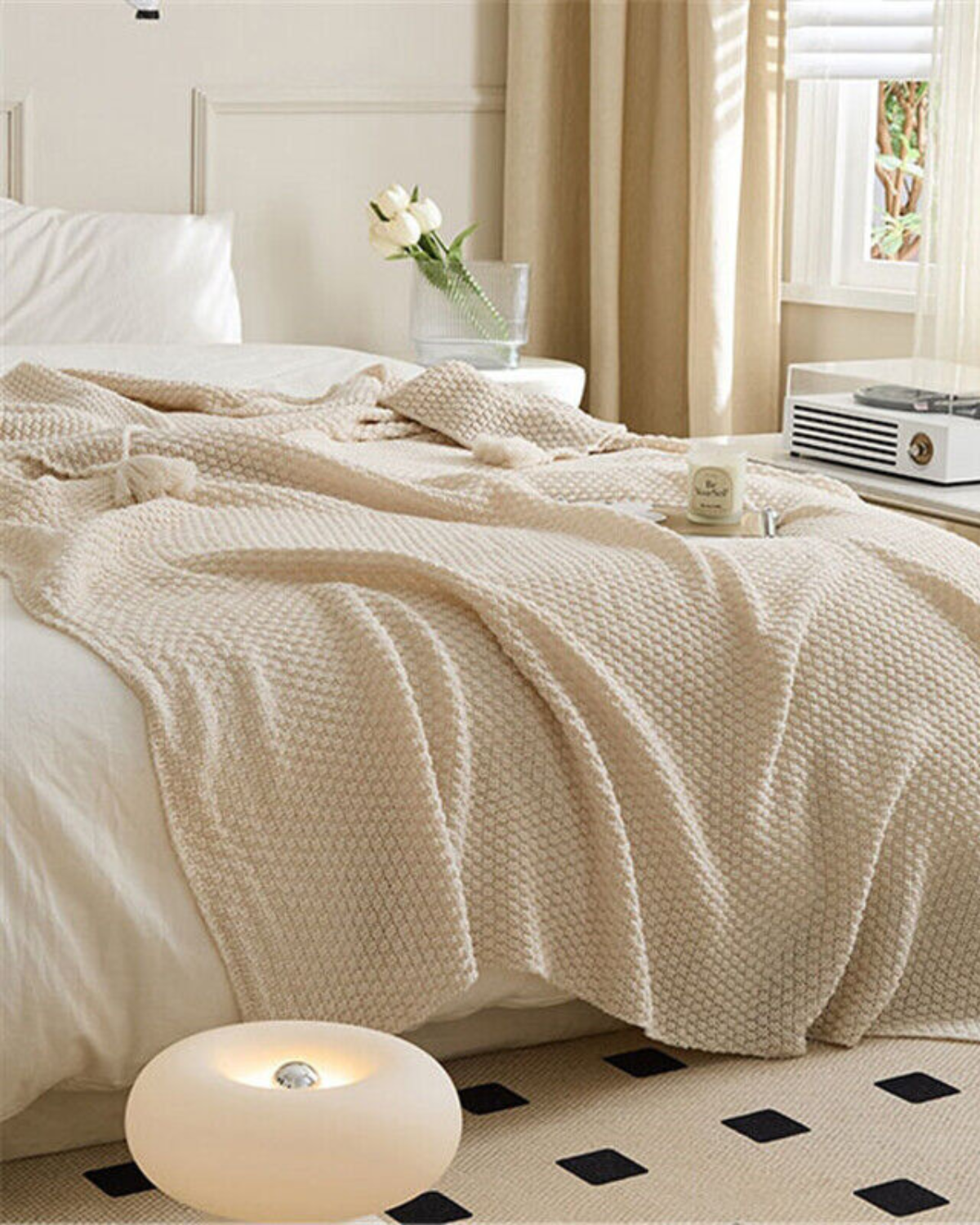 Carvallo Maison – Lyxig Stickad Filt med Subtila Fransen detaljer