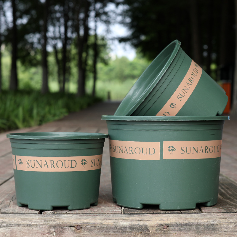 Robust planter av plast – Väderbeständig blomkruka för trädgård och balkong