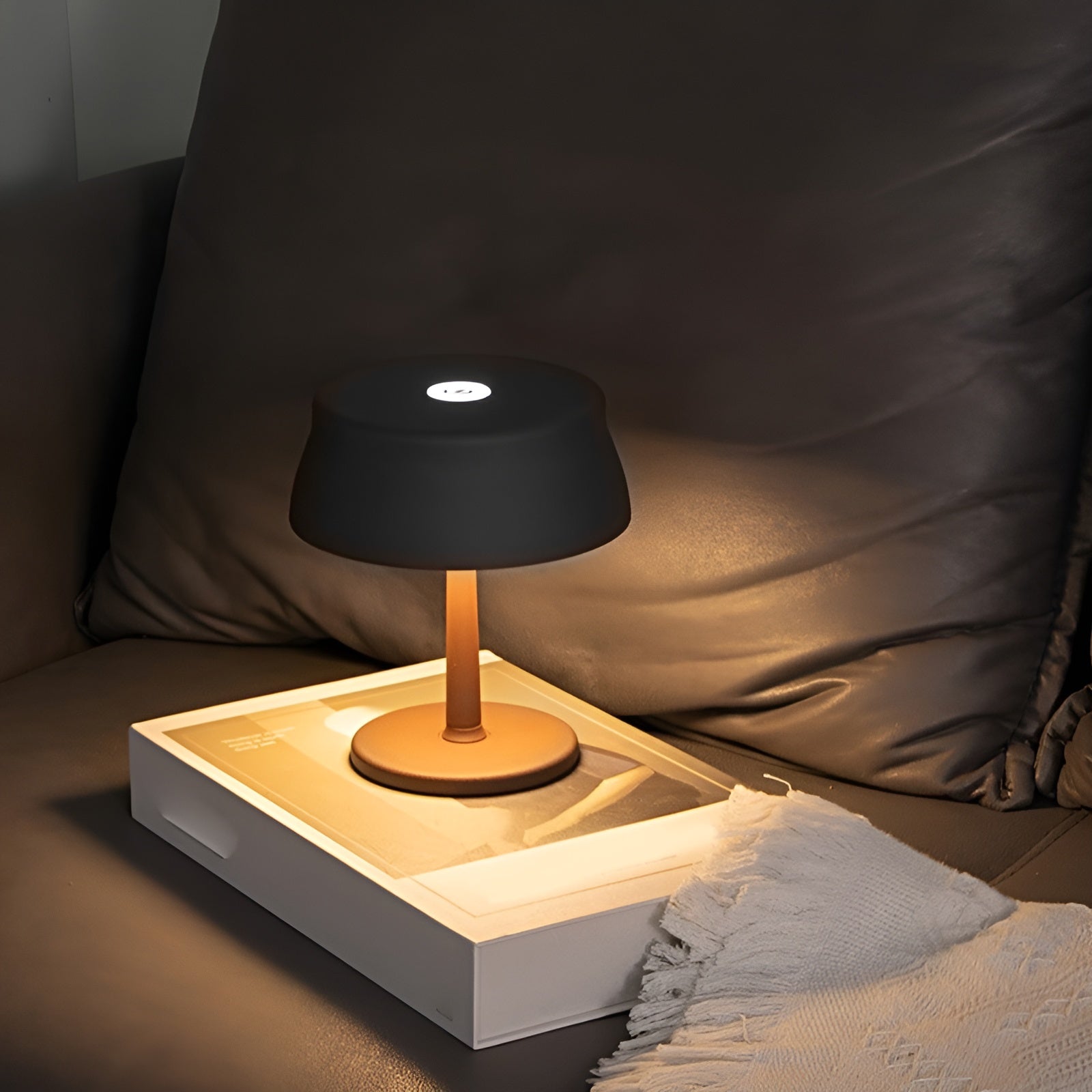 TouchMetal Light - Dekorativ LED Bordslampa med Touchkontroll