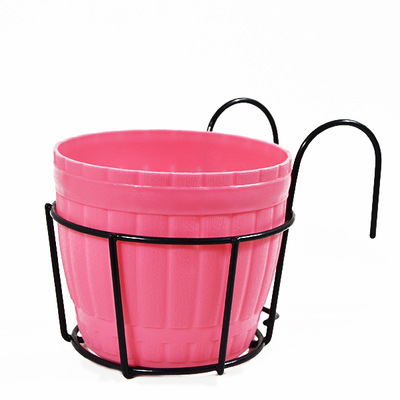 Praktisk krukställ med stabil metallram för balkong och terrass