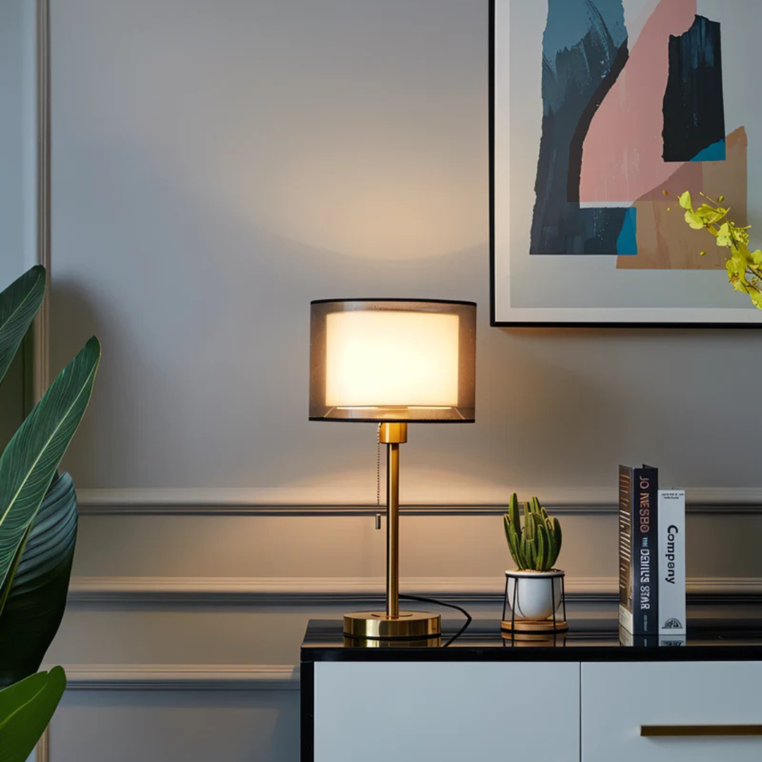 Lumis Dunea | Bordslampa med dubbelskiktad textilskärm i mjuk design
