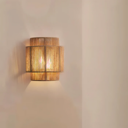 Solra | Boho-inspirerad vägglampa av naturmaterial
