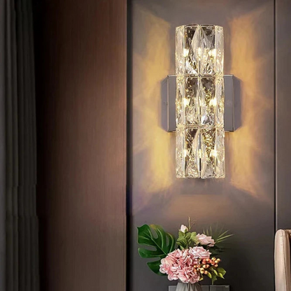 NovaGlow – Modern skiktad vägglampa med reflekterande yta detaljer