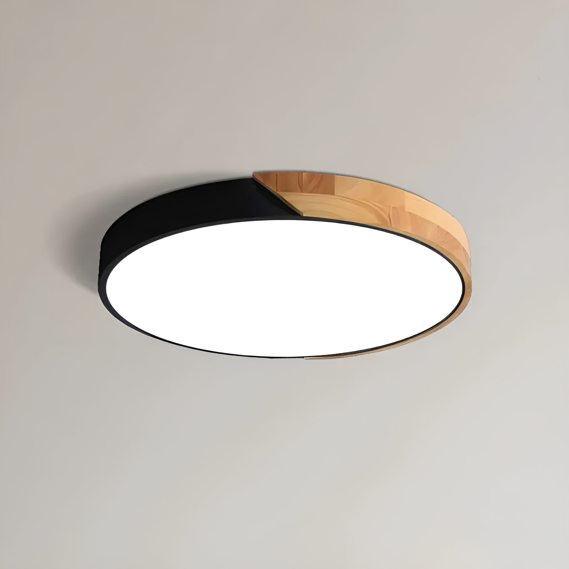 LED-taklampa i trä – Skandinavisk design | Varmt ljus för vardagsrum