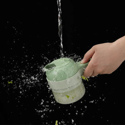 QuickChop – Kompakt manuell kökshackare med enkel betjäning och klar behållare