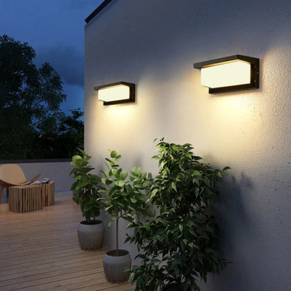 Lumivar | Utomhus vägglampa med rörelsesensor