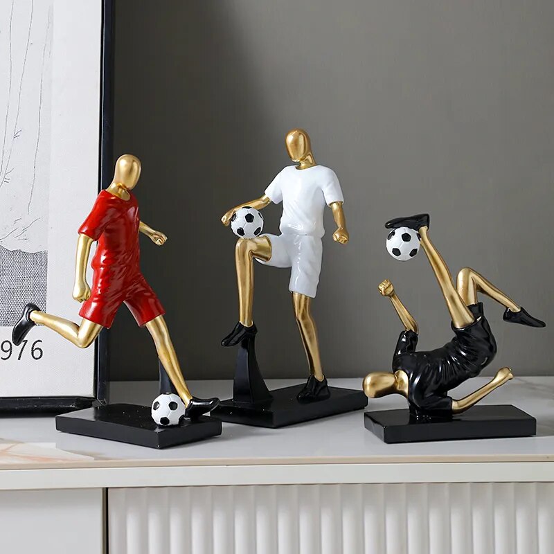 Abstract fotbollsspelare figur i unik heminredning och konstnärlighet