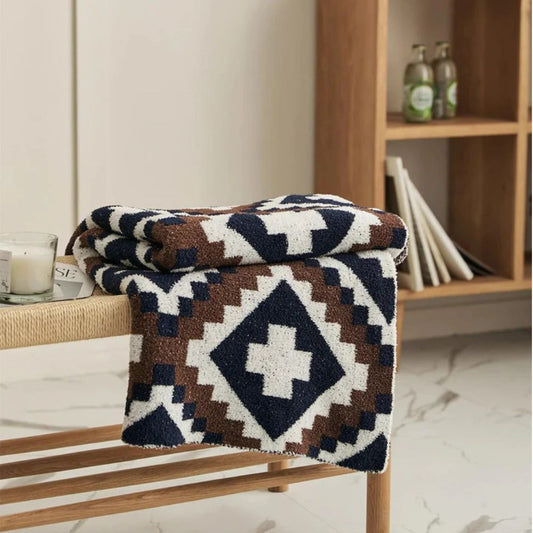 Sierra Peaks Stickad Filt