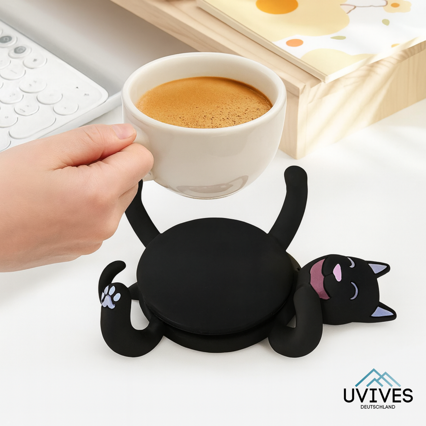 Carvallo | PurrLounge - De roliga kattunderläggen för gott humör och rena bord!