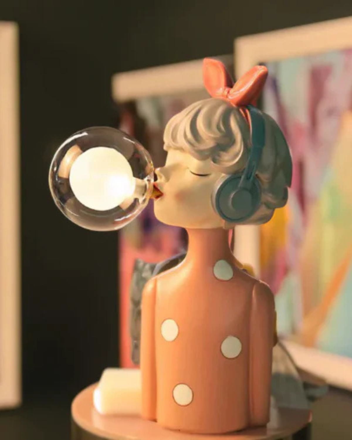 Carvallo – Skulptural Bordslampa med Poetisk Ljusfär för ett Mysigt Inredning