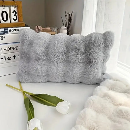 Lyxig faux fur kuddöverdrag – mjuk beröring, vinterredo design