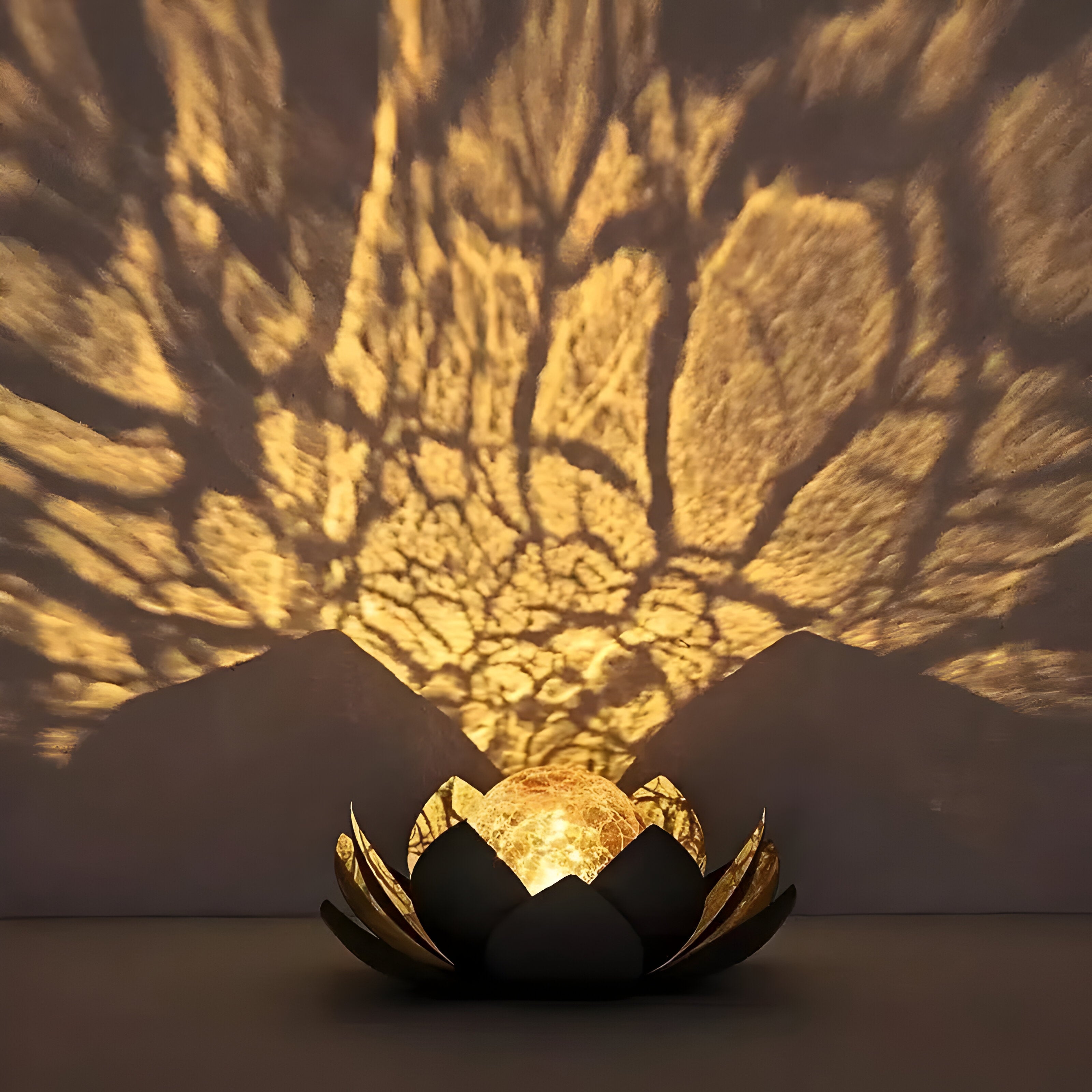 GlowPetal - Solar LED Lotusblomslampa