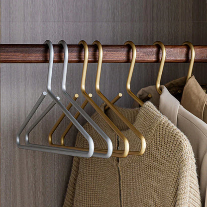 Varlund | Sömlös metallklädhängare i 5-pack