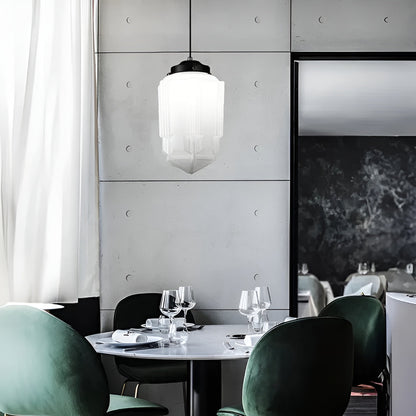 Hängelampa i opalglas – Vintage design med geometrisk glas