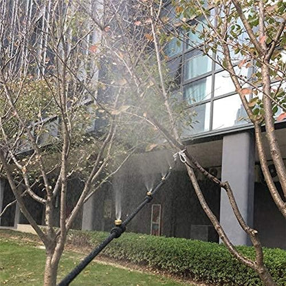 Sprinklersystem – Vattenslang med sprutmunstycken för svalkande uppfriskning i trädgården