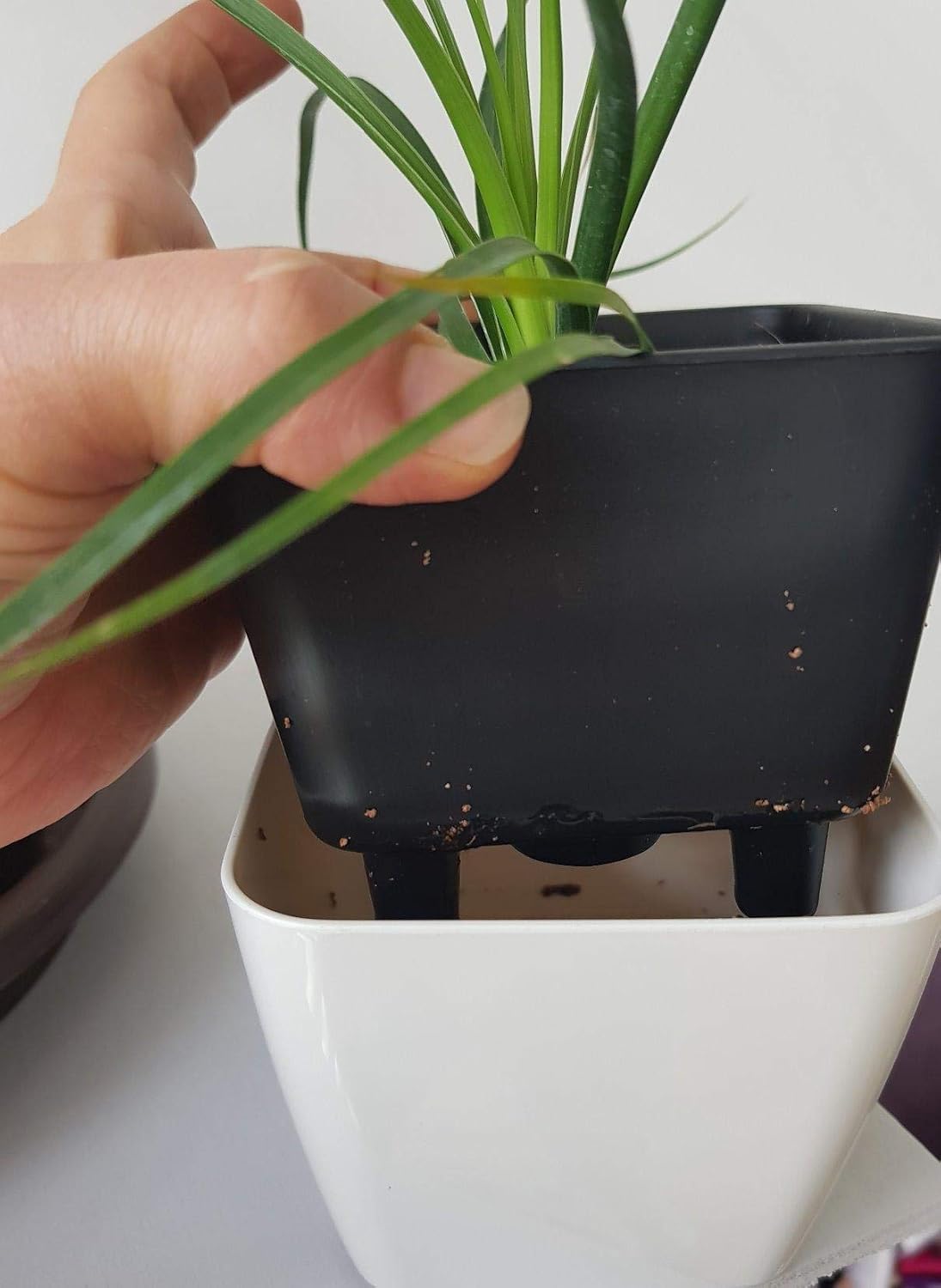 Blomkruka med bevattningssystem – Självbevattnande blomkruka för inomhus- och utomhusbruk