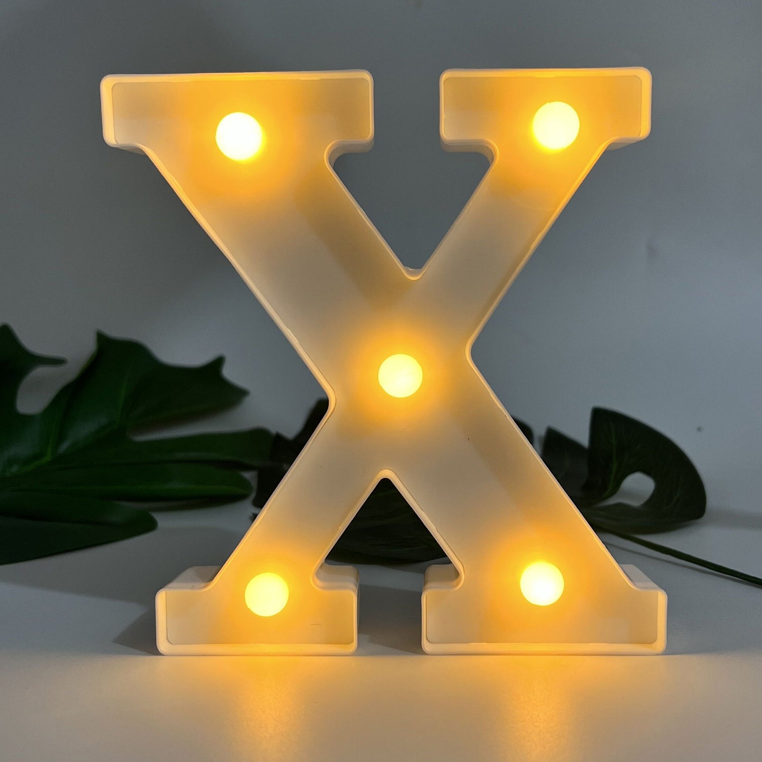 AlphaGlow - LED Dekorativ Bokstavslampa med Batteridrift