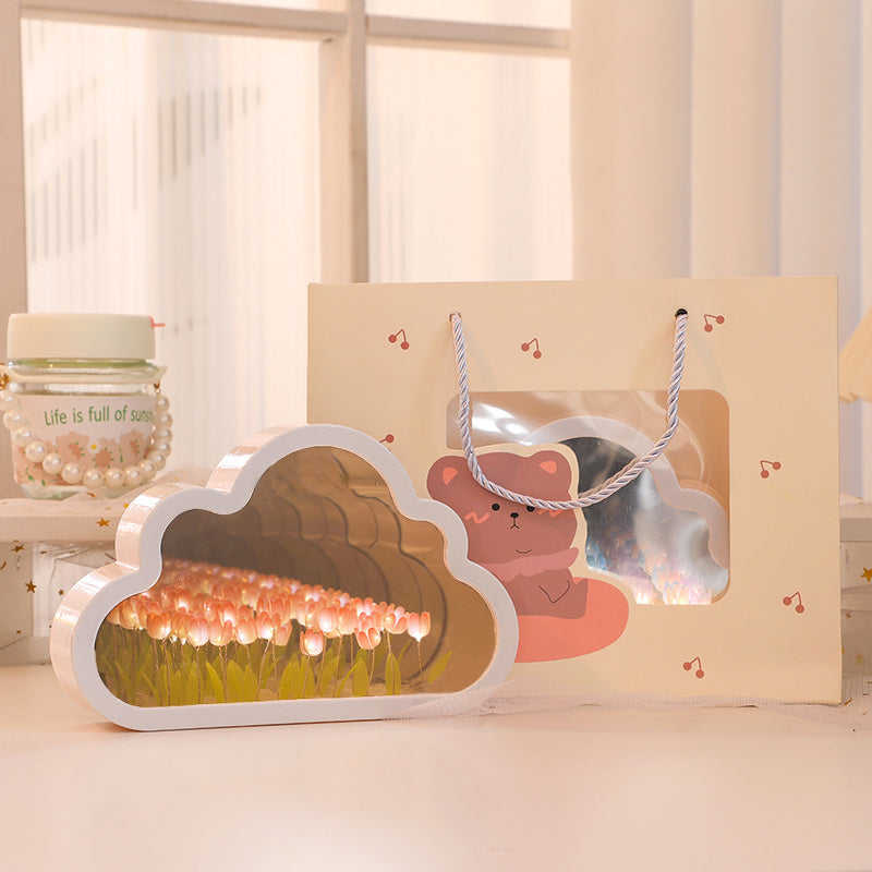 Tulpanlampa - LED Nattljus med Blomdesign