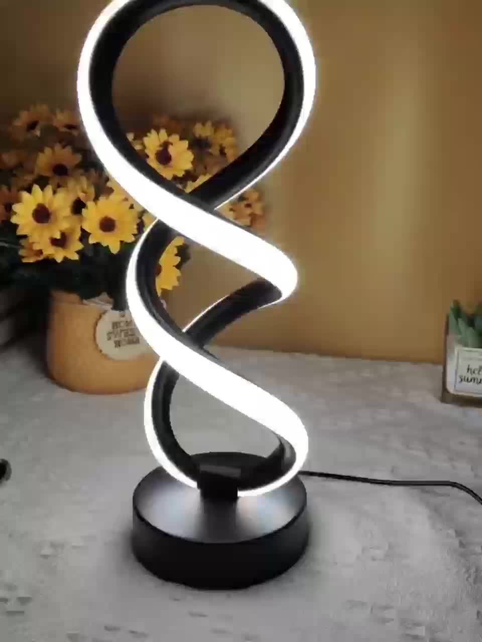 SpiraLux - Modern Spiral Bordslampa med Tre Färginställningar