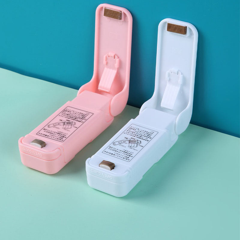 QuickSeal – Bärbar minifödo påse försegling häftemaskin för färskhet och praktisk förvaring