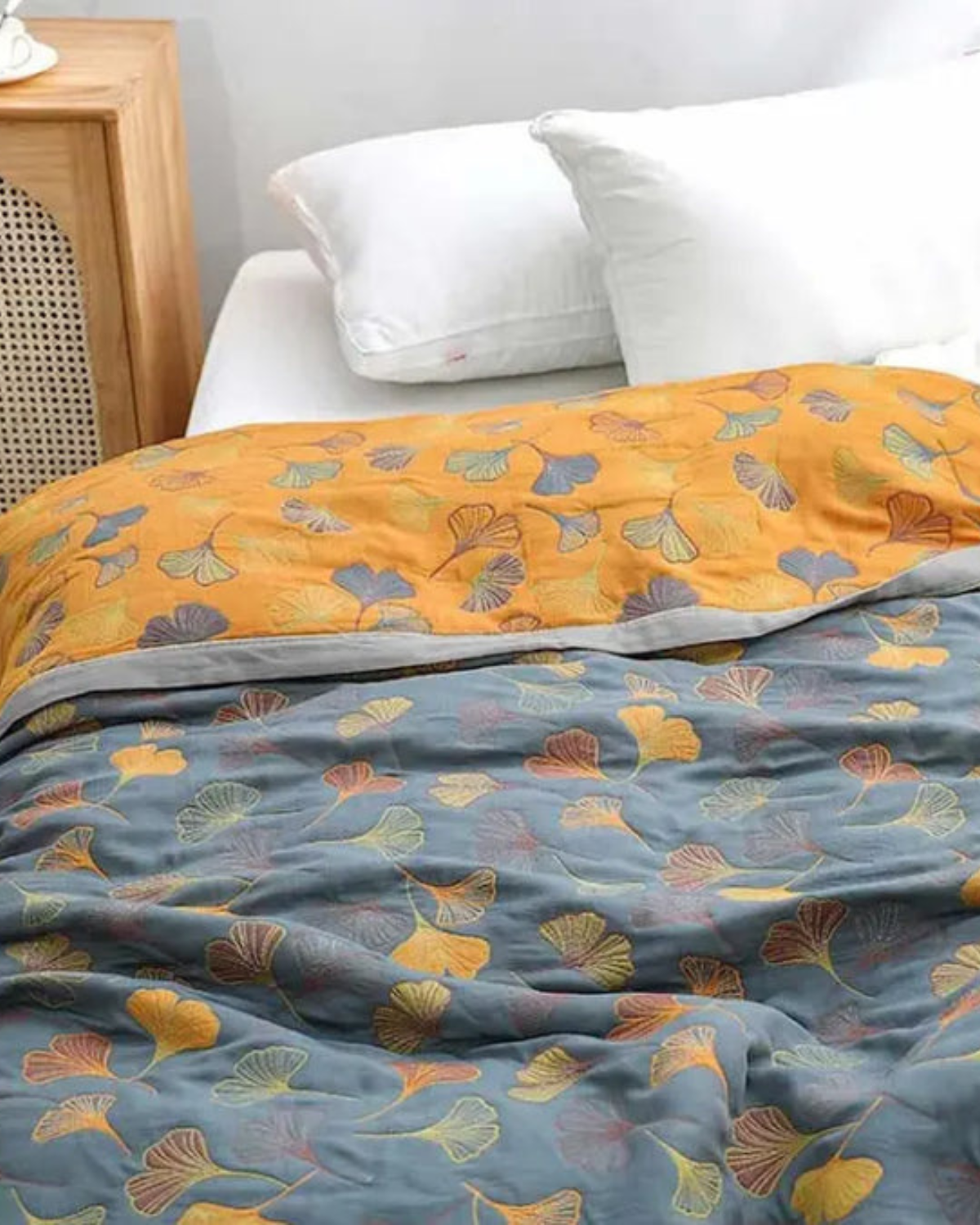 Carvallo – Lyxig bomullsfilt med fint lövmönster för värme och stil