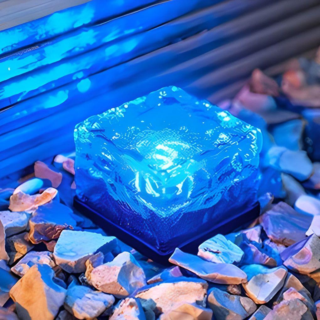 IceGlow Light - Vattentät Solenergi LED-lampa i isbitform