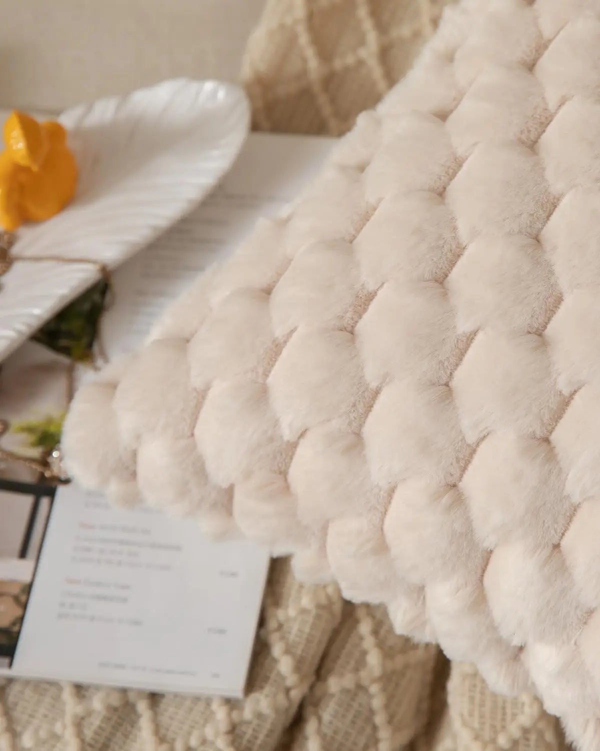 Carvallo – Lyxig Plysch Dekorativ Kudde med Lush Textur för Elegant Komfort